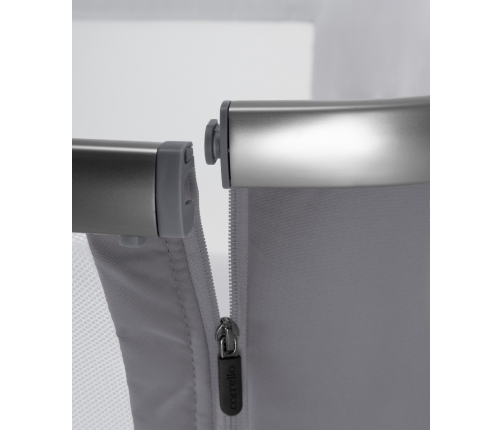 Carrello Aria Cloud Grey CRL-15501 Gulta - Manēža ar nolaižamu sānu