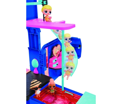 MGA LOL Surprise 4-in-1 Glamper Fashion Camper with 55+ Surprises (Electric Blue)