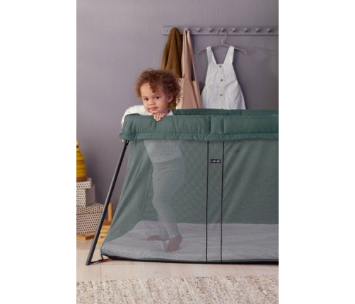 Манеж-Кровать BabyBjorn Travel cot Light Mesh Dark Green 040238