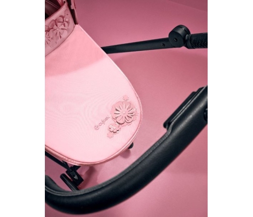 Cybex Priam Pale Blush Simply Flowers + Matt black frame Коляска с Люлькой