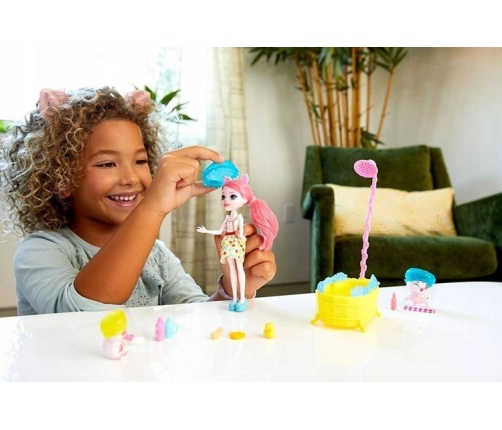 Enchantimals Bathtime Water Splash Petya Pig Lelle ar dzīvniekiem