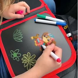 Настольные игры Многоразовая раскраска с фломастерами "Животные"