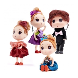 Leļļu komplekts:3 meitenes+1 puika (12 cm) 6361