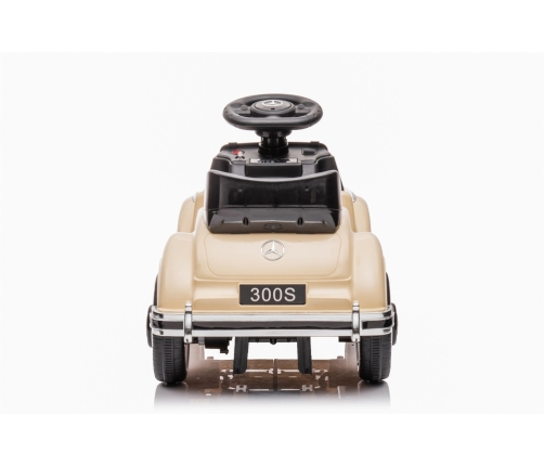 Mercedes 300S Rechargeable Ride-on Beige