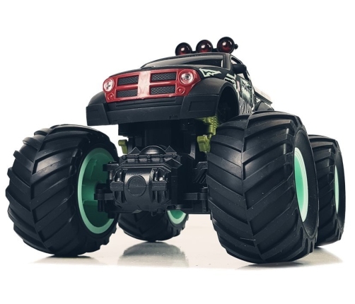 Off-road Auto Pick Up Huge Bigfoot Wheels 2.4G 1:18 Black / Green Remote Controlled