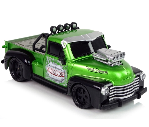 Remote Controlled 1:18 Green Pick-up Truck