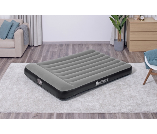 Double Inflatable Sleeping Mattress With Pump 191x137x30cm Bestway 67462