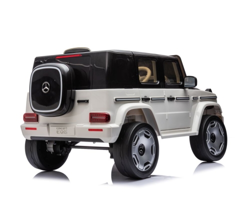 Battery-powered car Mercedes EQG 4x4 White