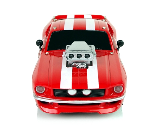 R/C Sports Car 1:16 Red White Stripes Pilot