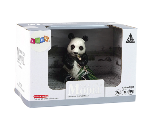 Collector's figurine Great Panda with bamboo