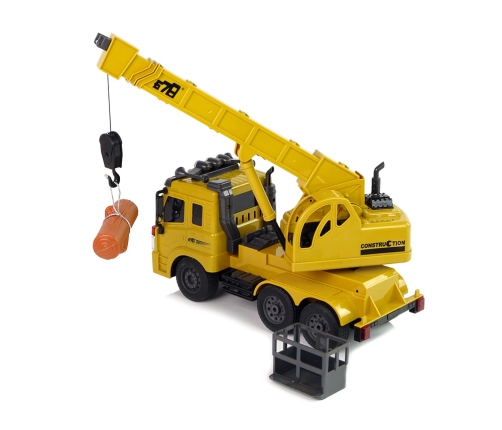 Remote Controlled Truck 1:20 Lift Crane Pilot 2.4G Sound Lights