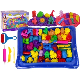 Kinetic Sand Set with Molds