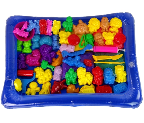 Kinetic Sand Set with Molds