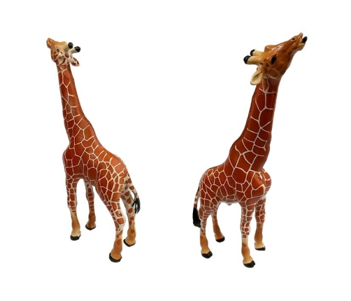 Giraffes Figurines Educational Family 3 pieces + Africa Background