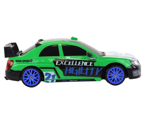 Remote Controlled Sports Car R/C 1:24 Green Interchangeable Wheels