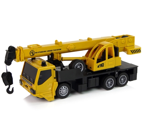 Remote Controlled Truck Extendable Crane Hook Pilot 2.4G Batteries