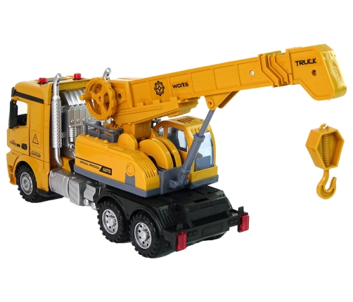 Remote Controlled Crane Truck Pilot 2.4G Sound Lights