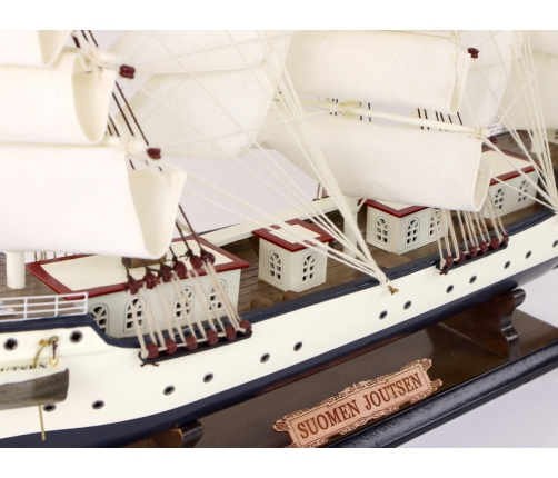 Suomen Joutsen Collectible Ship Model