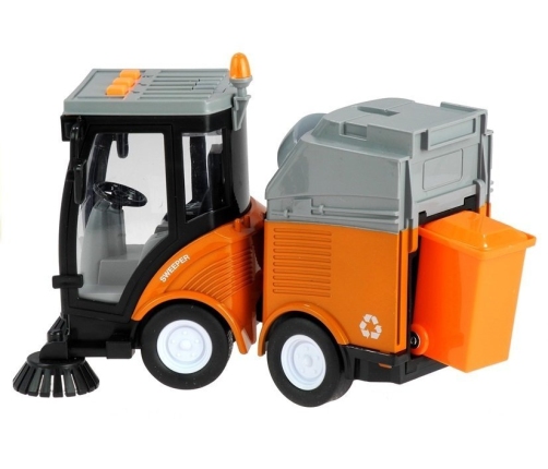 Garbage Truck Sweeper With Moving Elements