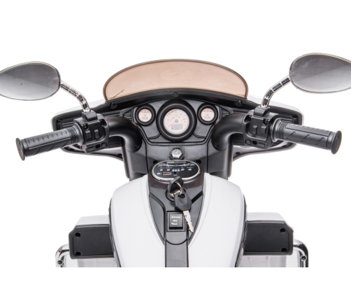 Bērnu elektriskais motocikls Goldwing White