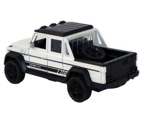 Off-Road Car 1:36 Trailer Sounds Lights 4 Colours