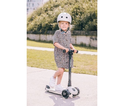 Skrejritenis ScootAndRide Highwaykick 3 LED Ash