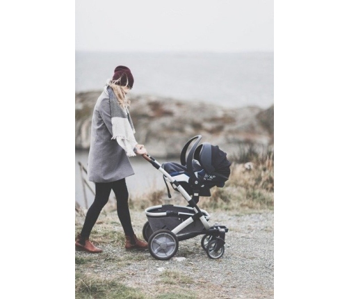 BeSafe  iZi Go Modular i-Size WE Black Melange Bērnu autosēdeklis 0-13 kg