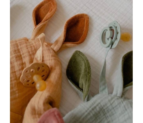 Bibs Cuddle Cloth Kangoroo Pieluszka Przytulanka z Zawieszką Na Smoczek Desert Sand