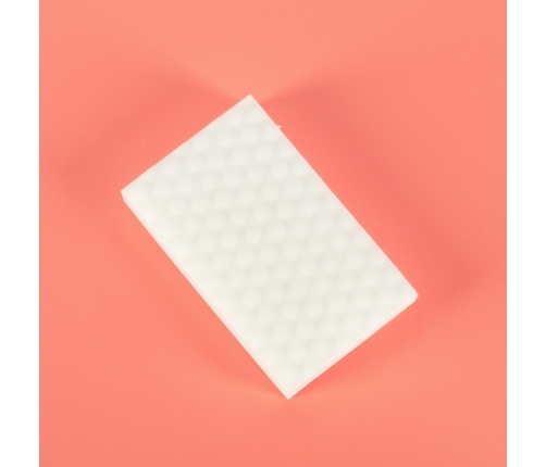 Burvju melamīna sūklis noņem izturīgus traipus