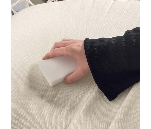 Burvju melamīna sūklis noņem izturīgus traipus