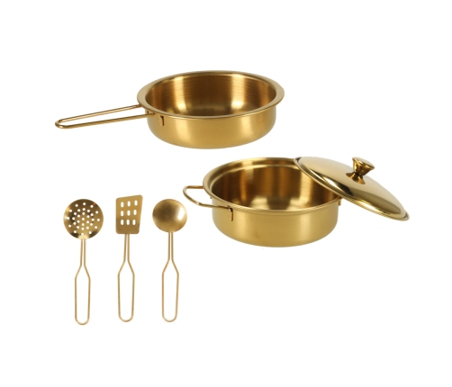 Bērnu koka virtuve ar ledusskapi zelta krāsā