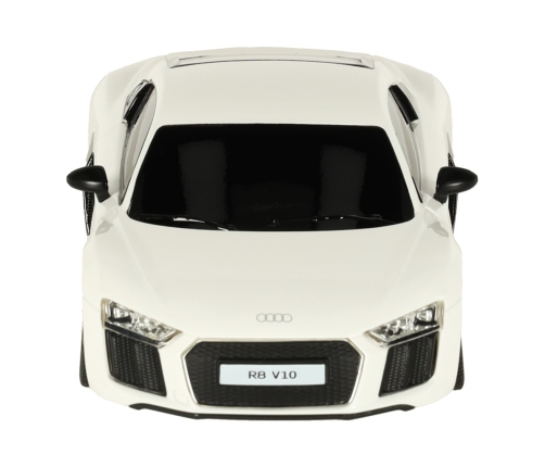 RC auto 1:24 AUDI R8 2015 balts