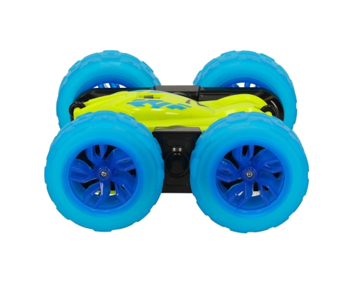 RC Revolt Flip Speeder tālvadības automašīna ar kvēlojošiem riteņiem