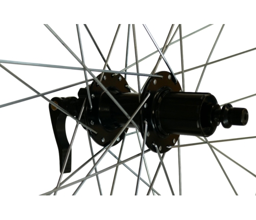 Aizmugurējais ritenis 28