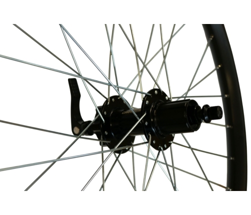 Aizmugurējais ritenis Shining 24