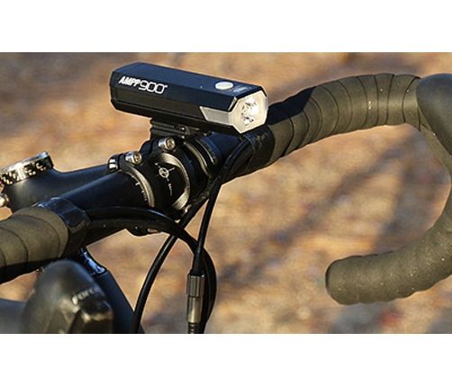 Фонарь передний Cat Eye AMPP900