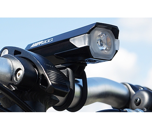 Priekšējais lukturis Cat Eye AMPP200