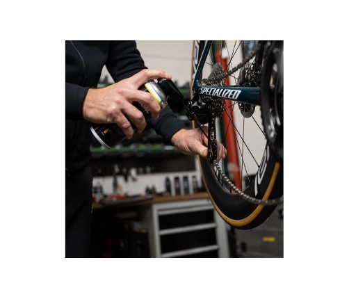 Daudzfunkcionāls aerosols Dynamic Mechanics Magic