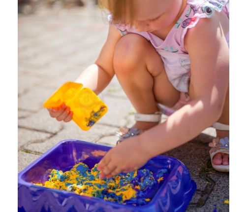 WOOPIE Piasek Kinetyczny 0,6 kg Zestaw Jednorożec Stolik z Foremkami