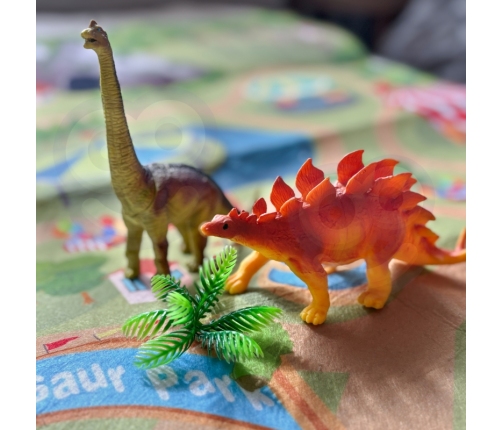 WOOPIE Zestaw Figurki Dinozaury 16 el. + Mata + Kuferek