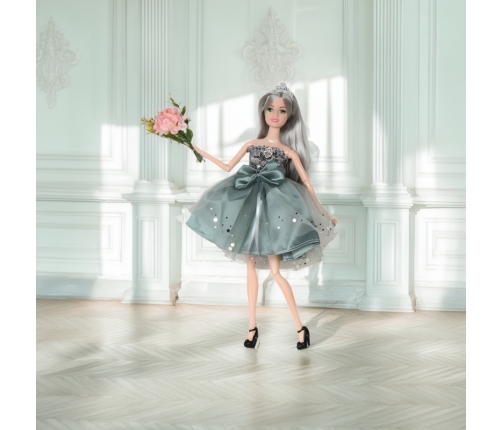 WOOPIE ROYAL Lalka Emi w Eleganckiej Sukni Tiulowej z Kokardą i Bukietem