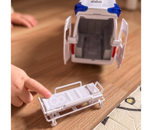 WOOPIE Pogotowie Karetka Ambulans Nosze w Zestawie + Sygnały Dźwiękowe I Świetlne