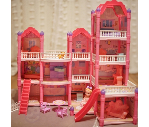 WOOPIE Domek dla Lalek Villa z Akcesoriami i Lalką 296el.