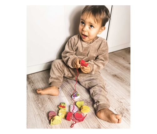 CLASSIC WORLD Drewniane Klocki do Nawlekania Owoce 13 el.