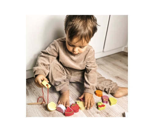 CLASSIC WORLD Drewniane Klocki do Nawlekania Owoce 13 el.