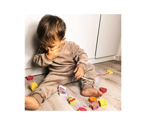 CLASSIC WORLD Drewniane Klocki do Nawlekania Owoce 13 el.