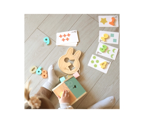 CLASSIC WORLD Pastelowy Zestaw dla Niemowląt Box Pierwsze Zabawki do Nauki od 12 do 18 miesiąca