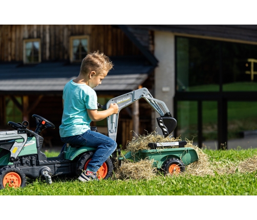 Traktors ar pedāļiem un kausu FALK Farm Lander