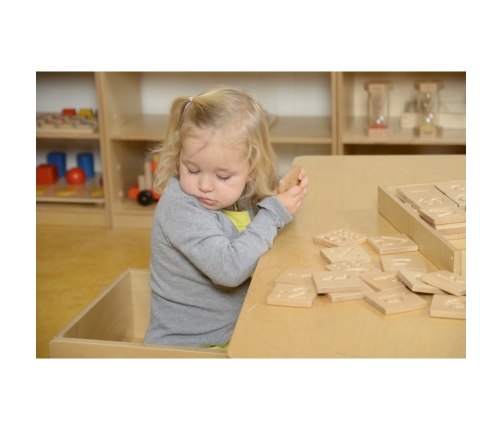 Zabawka Sensoryczna Rozpoznaj Dotykiem Literki Cyfry Kształty Masterkidz Montessori