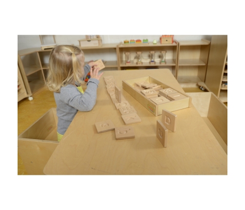 Zabawka Sensoryczna Rozpoznaj Dotykiem Literki Cyfry Kształty Masterkidz Montessori